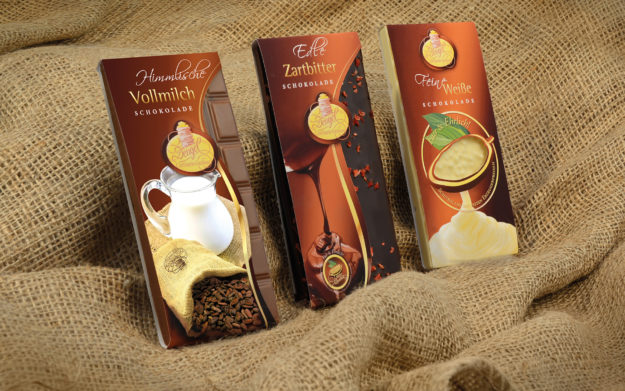 Tafelbanderolen + Verpackungen. Konzept, Gestaltung, Collagen, Stanzvorlagen, Druck.