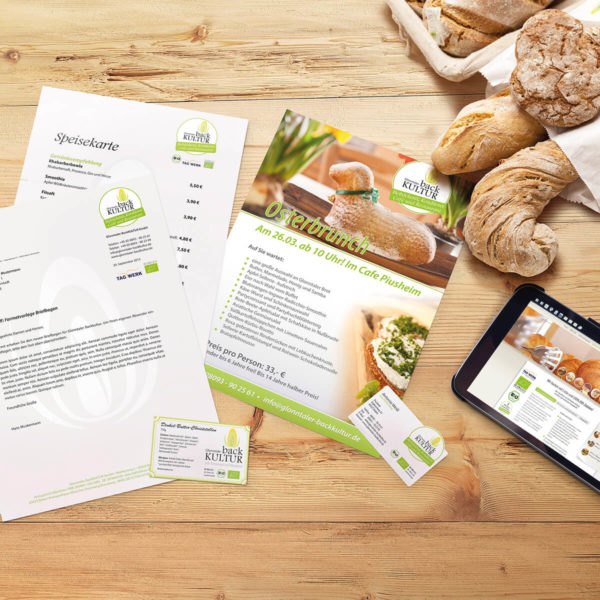Umsetzung der Geschäftsausstattung und digitalen Vorlagen. Aussenwerbung, Verpackungen, Website nach CD und full responsive Layout.