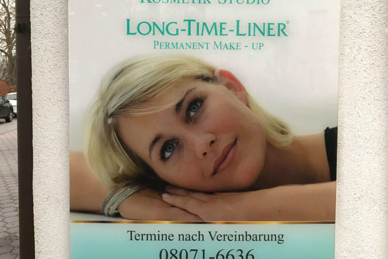 Gestaltung und Druck von Firmenschild