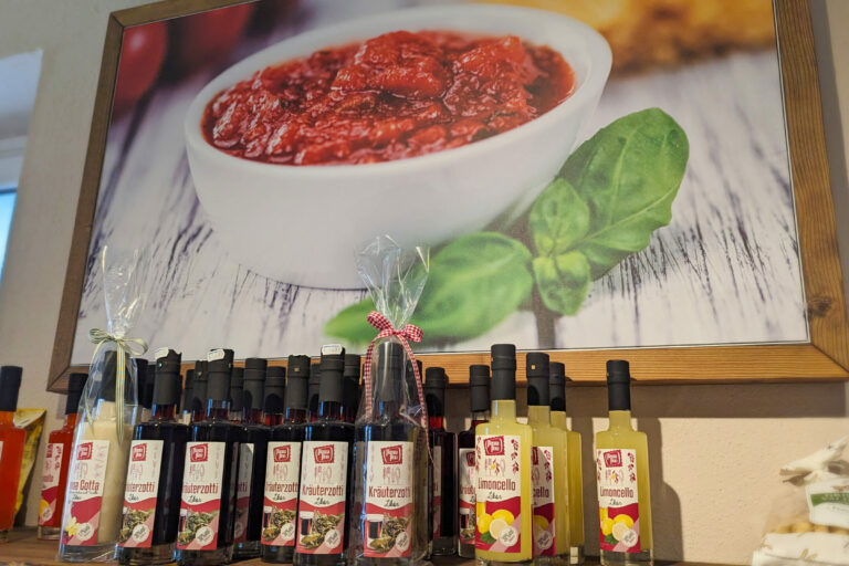 POS Regale, Geschenkverpackungen, Etiketten, Bottledesign, Packaging, verpackungsdesign