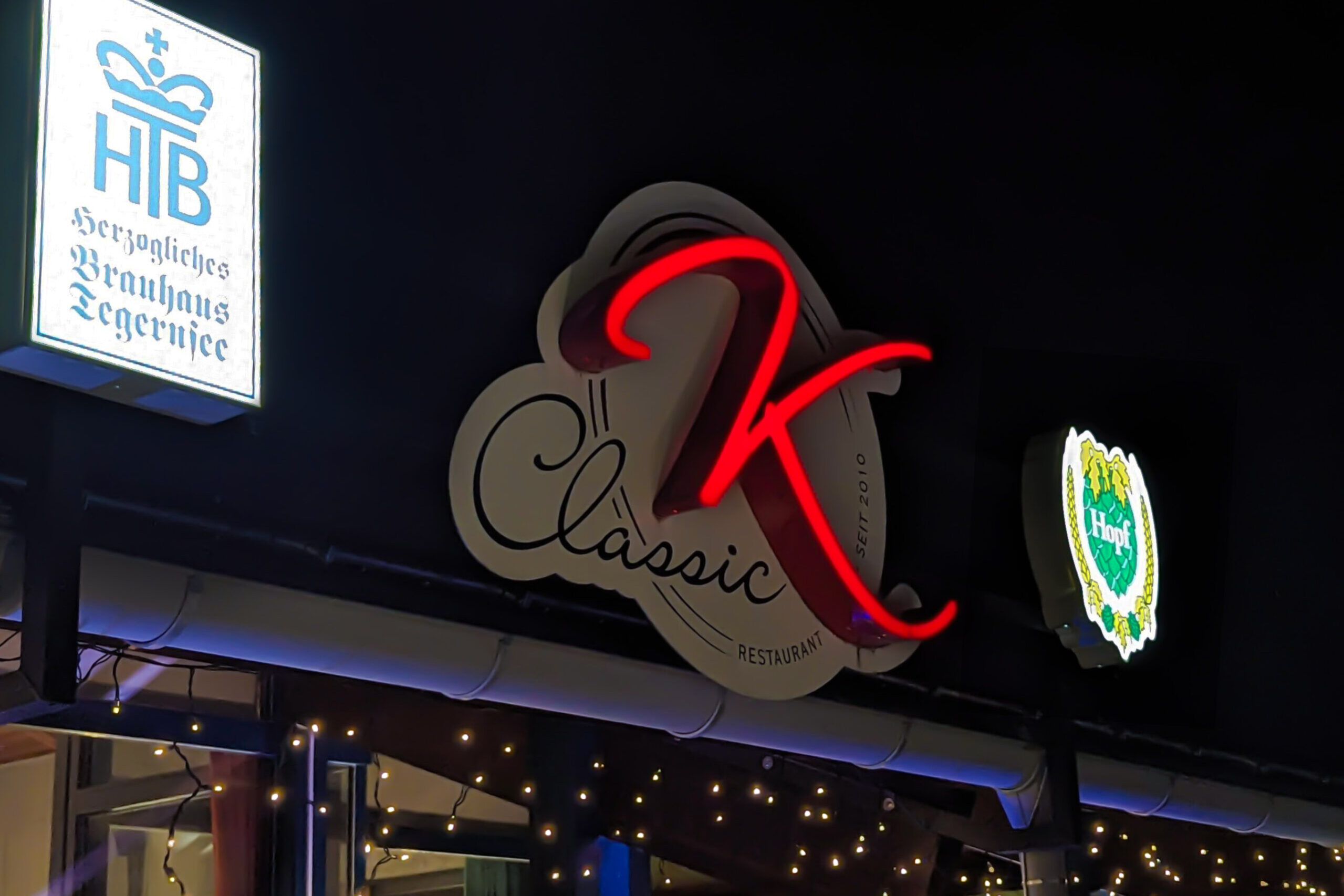 Das leuchtet ein! Leuchtschild-Design für Firmen